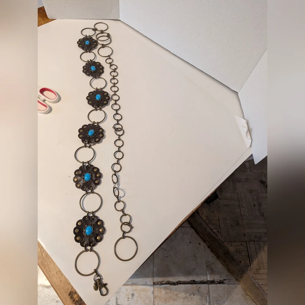 Western Belt Faux Turquoise Chain Belt,‎ leather Flower.